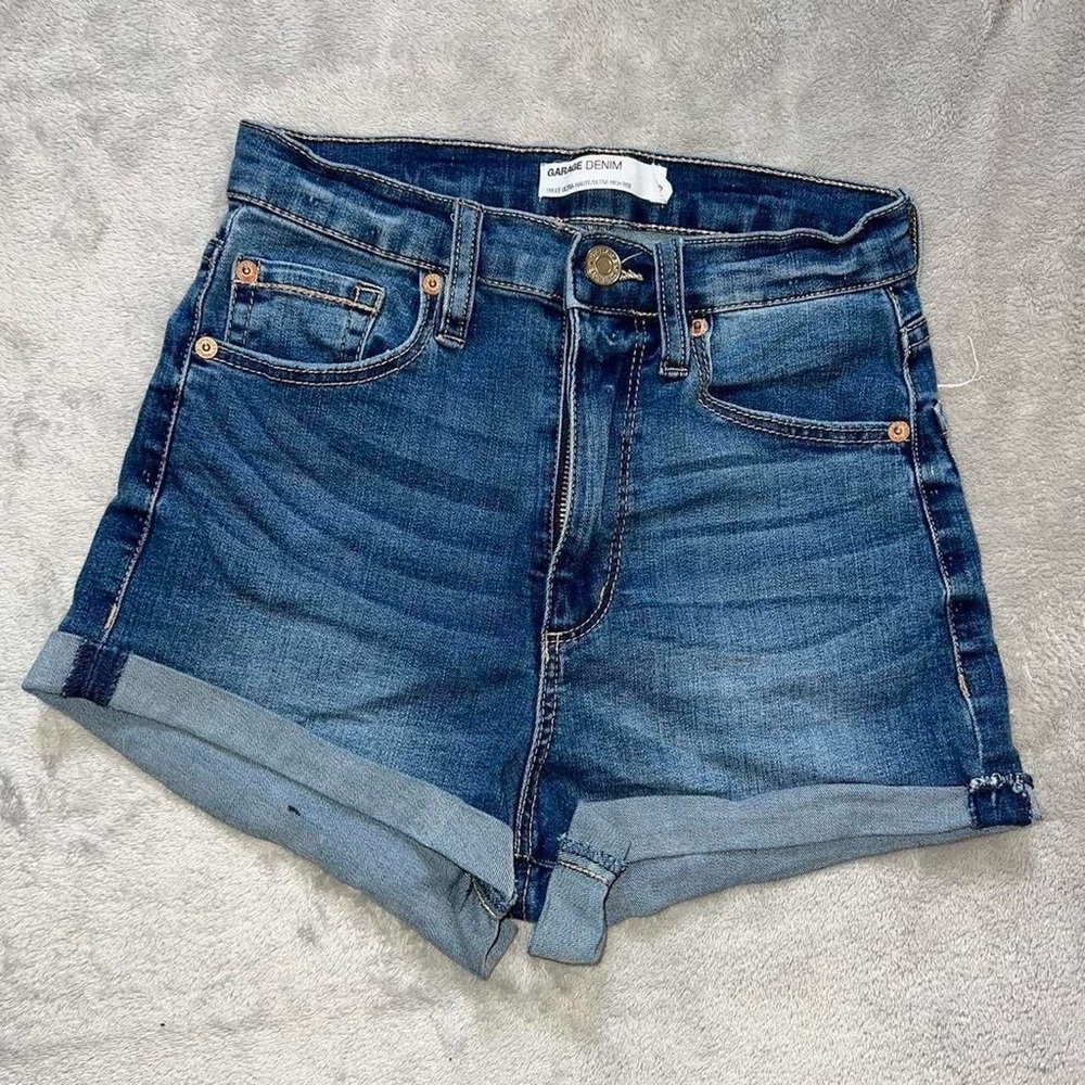 High waisted jeans shorts